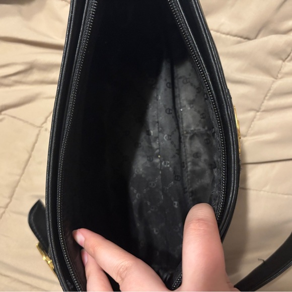 Black Aigner Purse - Picture 4 of 6